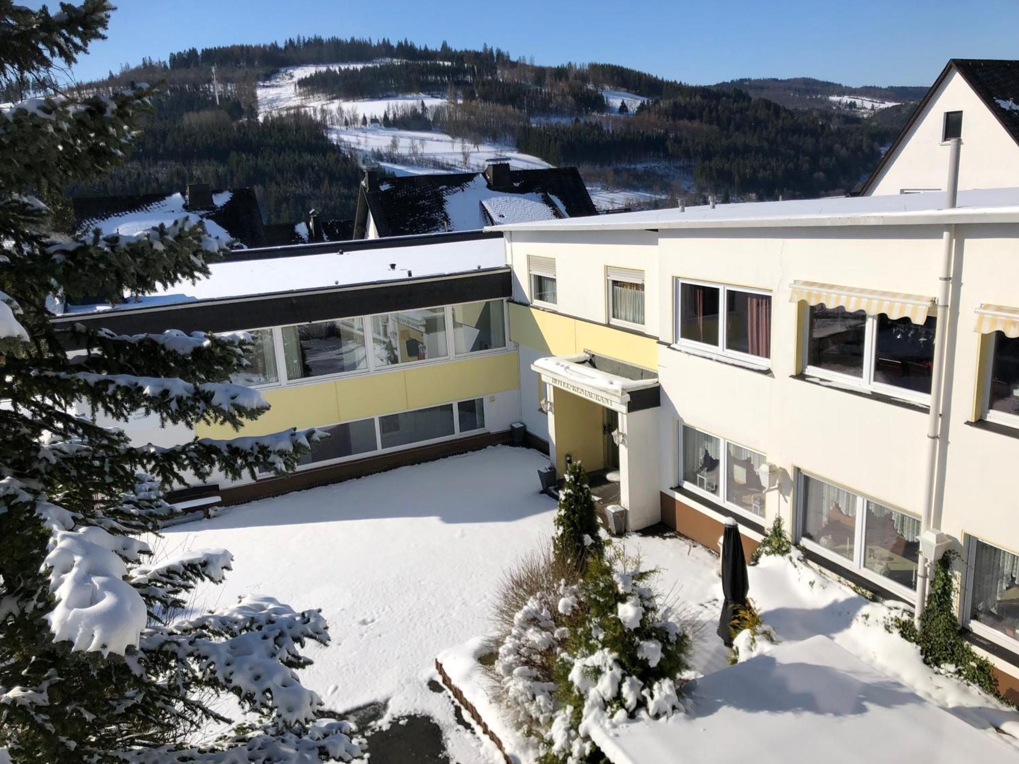 Berghotel Natura Bed & Breakfast Winterberg Ngoại thất bức ảnh